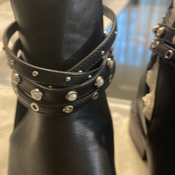 Nine West ankle boots with embellishments - Picture 2 of 11